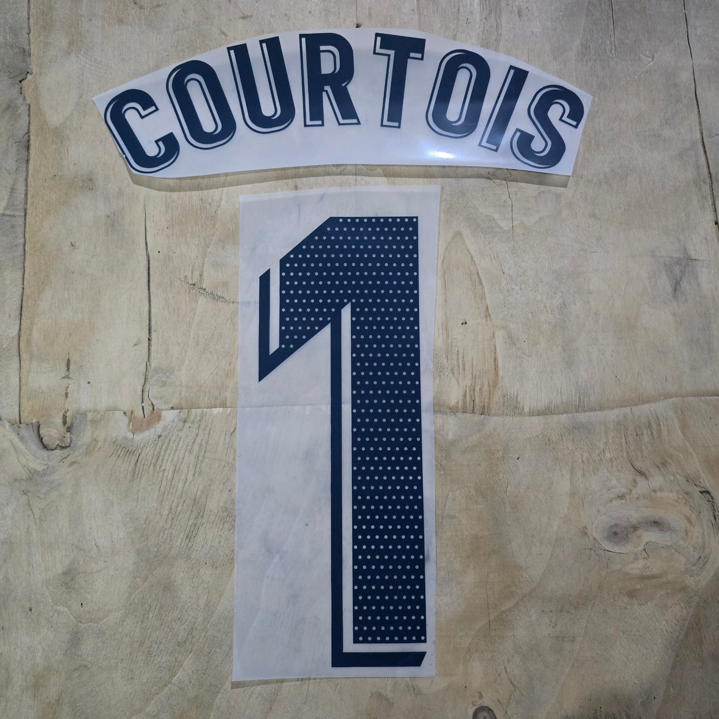 Courtois Nameset