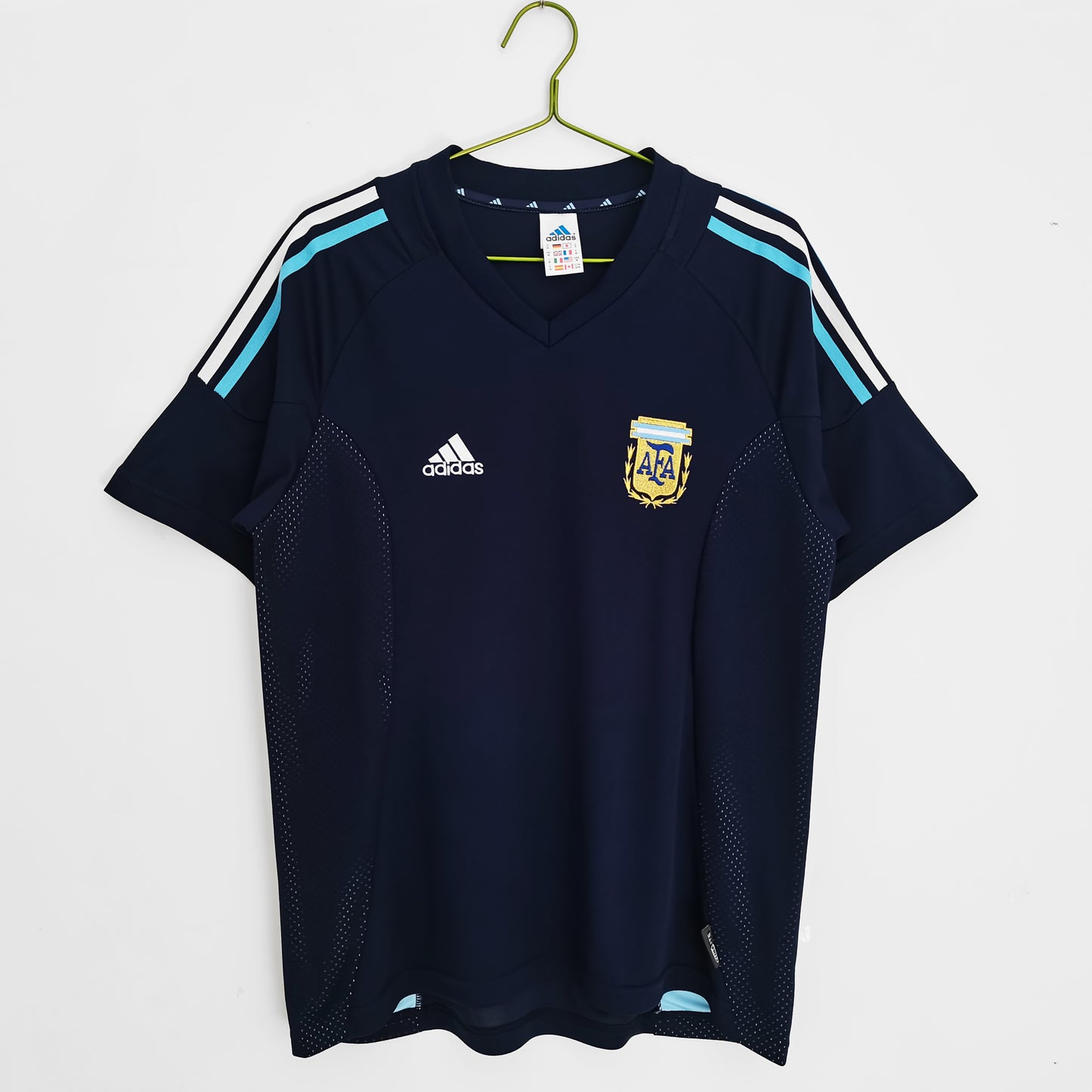 2002 4RG3NT1NA AWAY