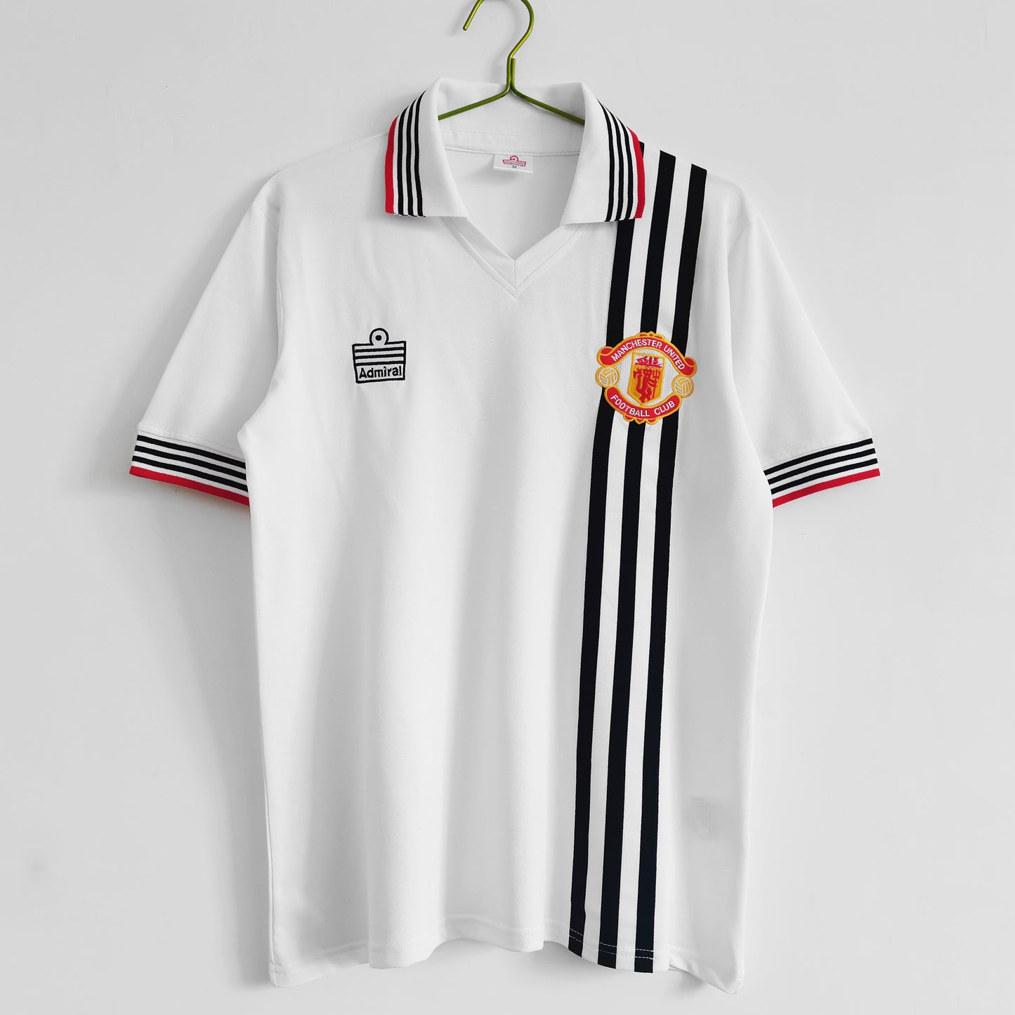 1975 M4NCH3STER UN1T3D AWAY RETRO