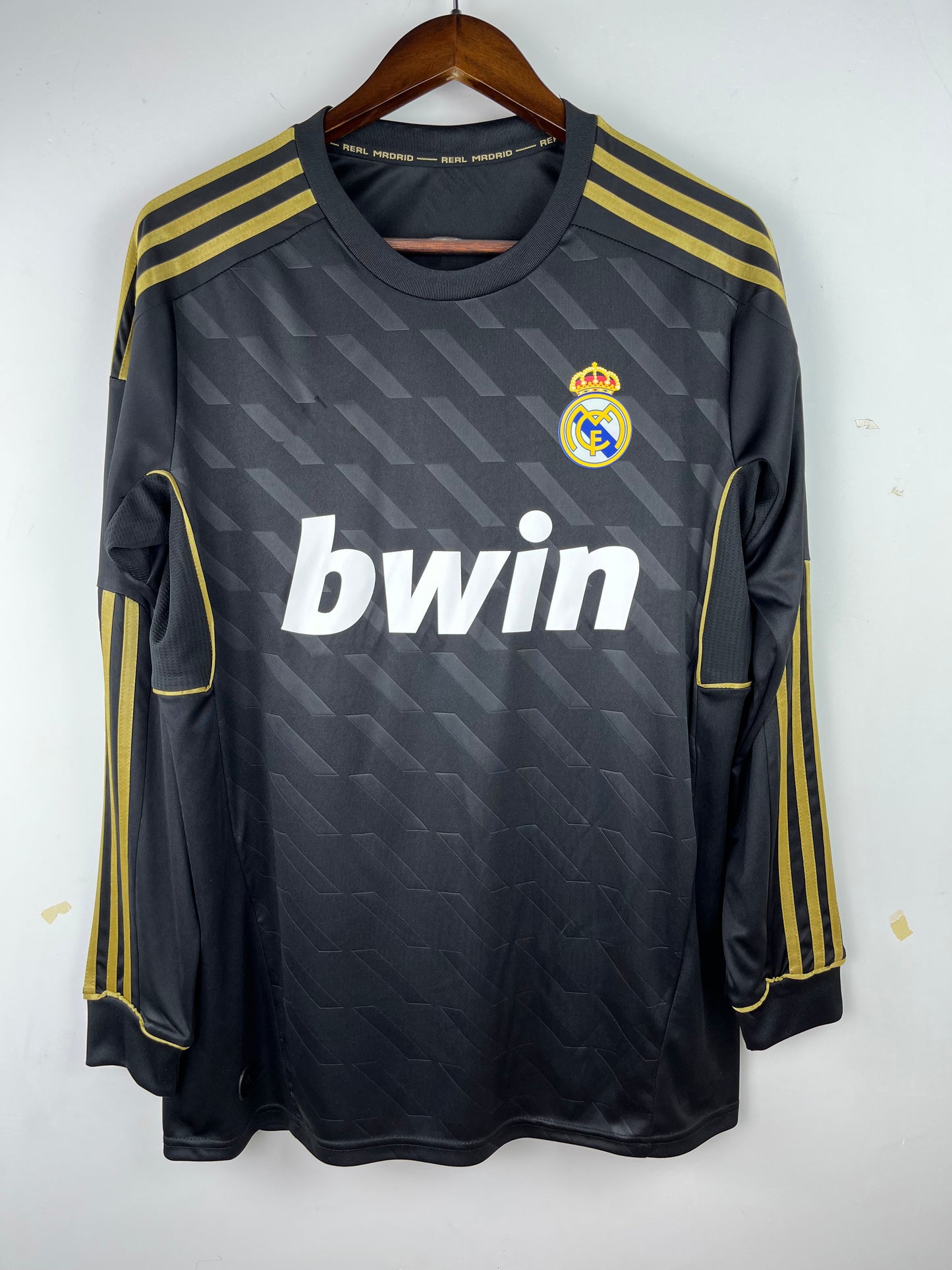 2011-2012 R3AL MADRID AW4Y L0NG SL3EVE