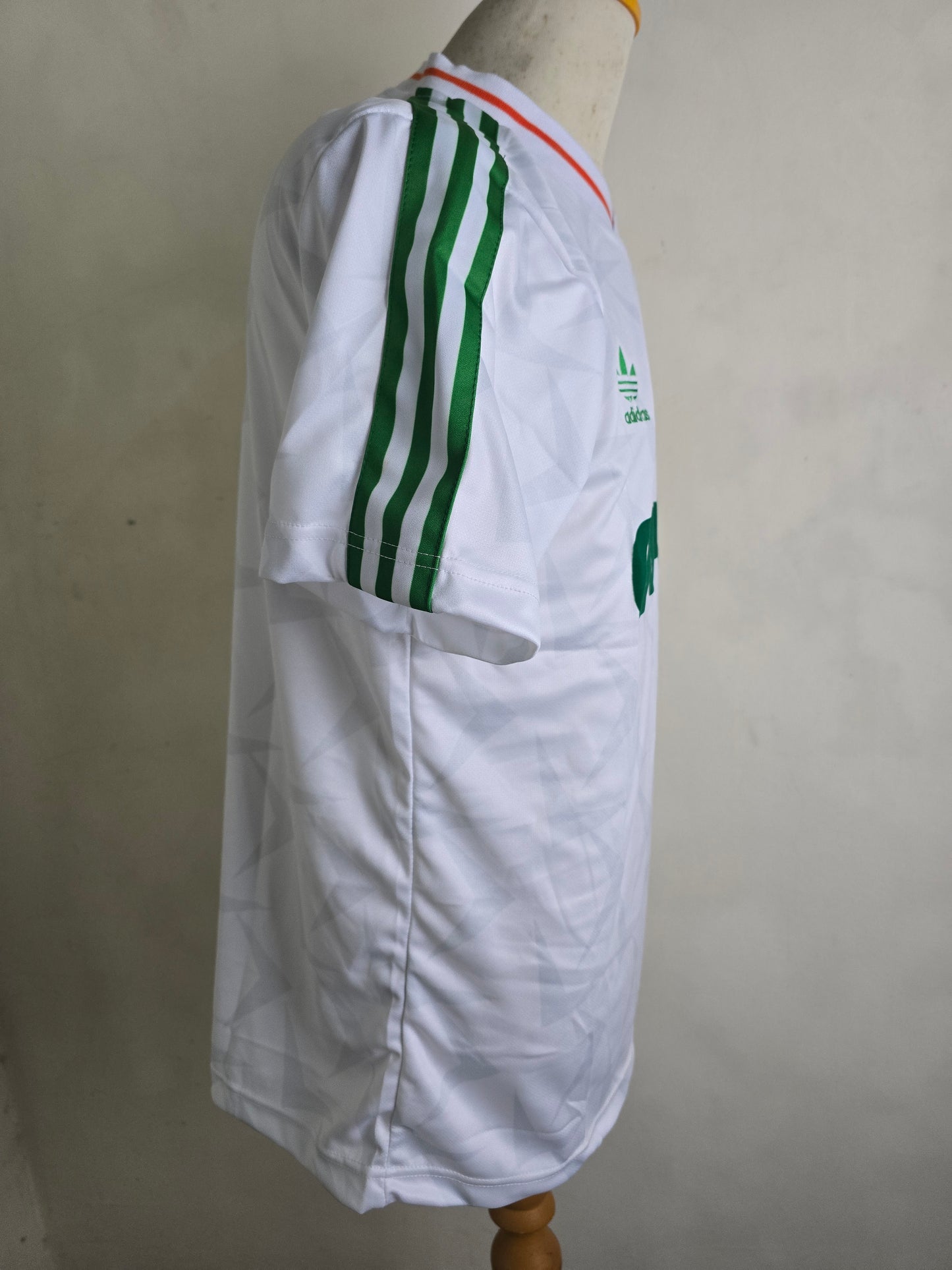 1990 Republic of Ireland Away Shirt