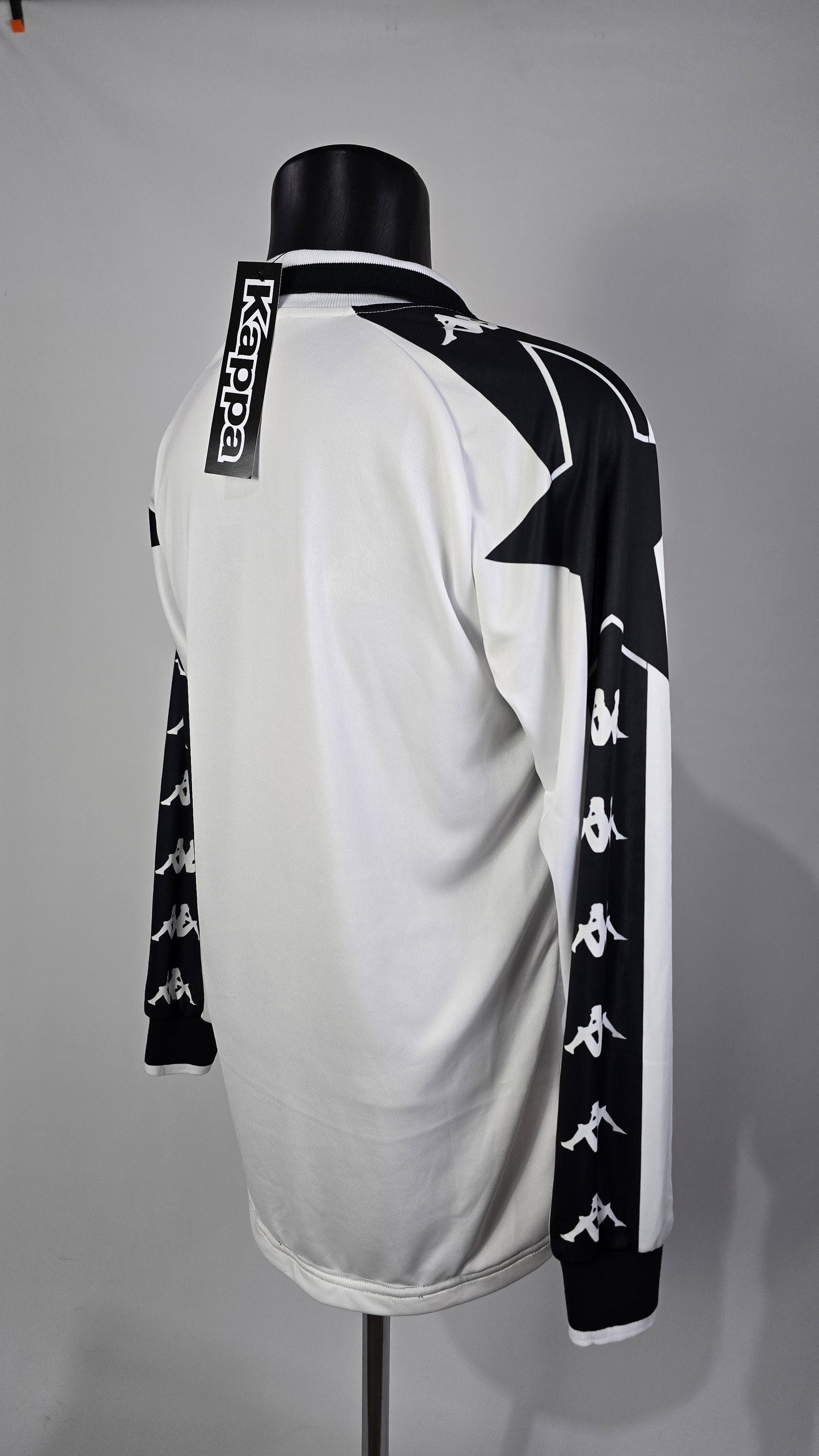 1999/00 Juventus Away Long Sleeve Shirt