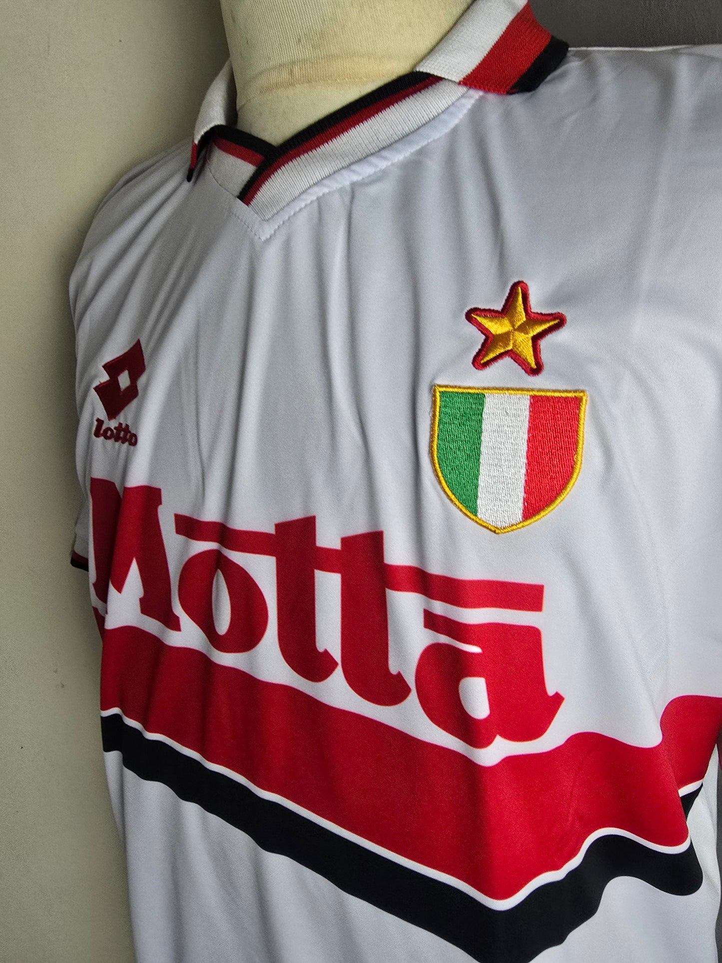 1993/94 AC Milan Away Shirt