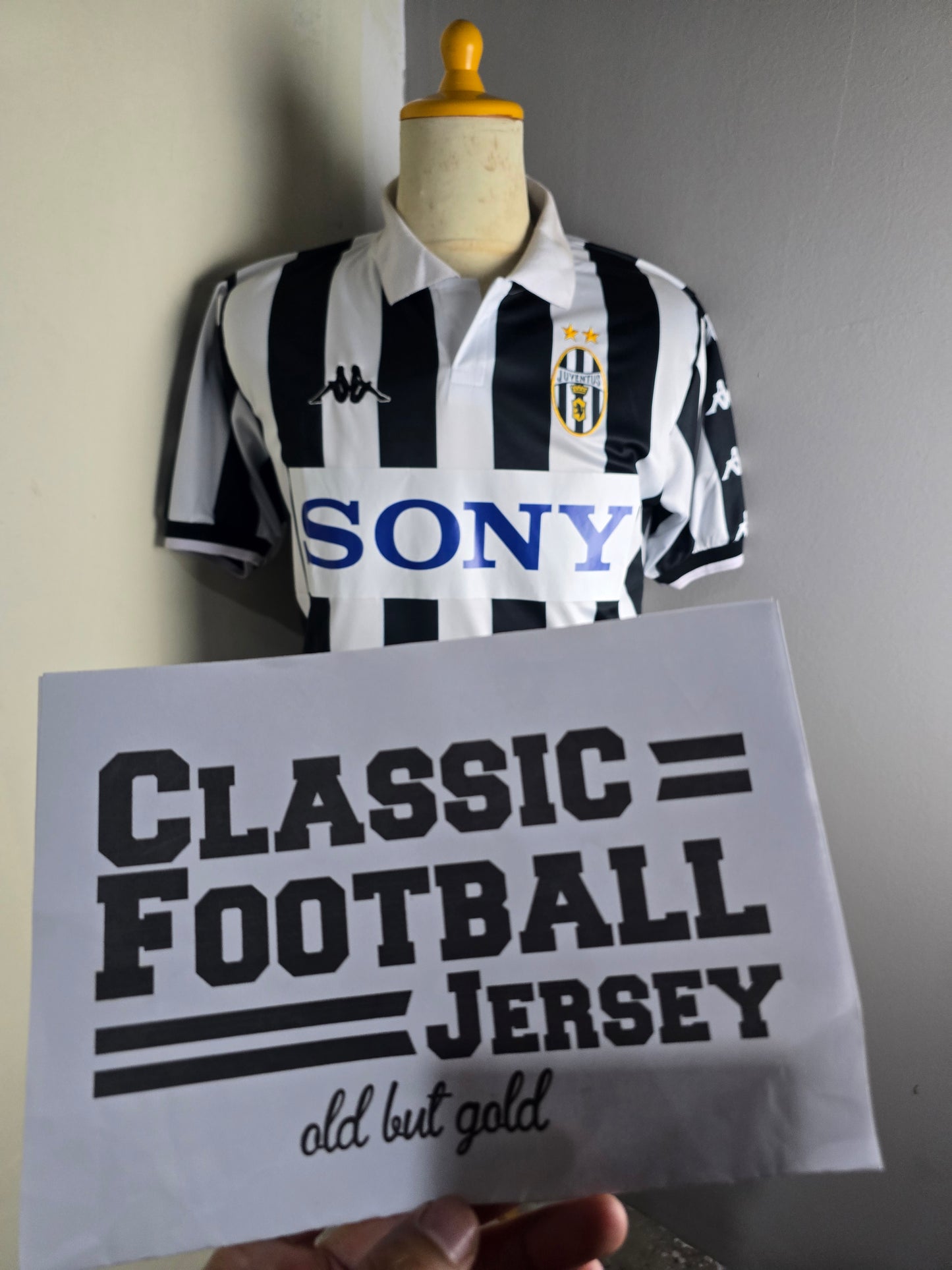 1999 Juventus Home Shirt