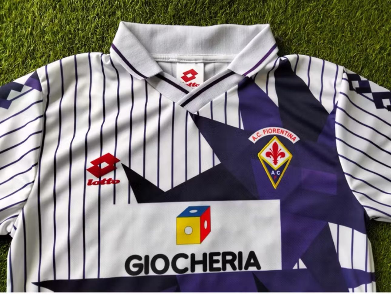 1992 Fiorentina Away