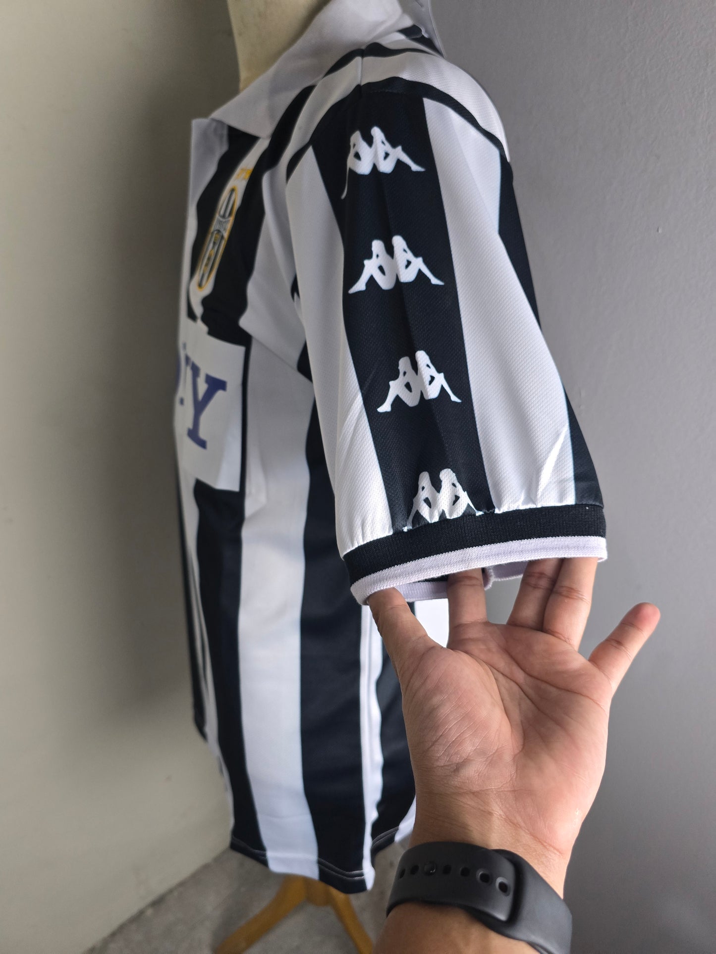 قميص يوفنتوس الأساسي لعام 1999