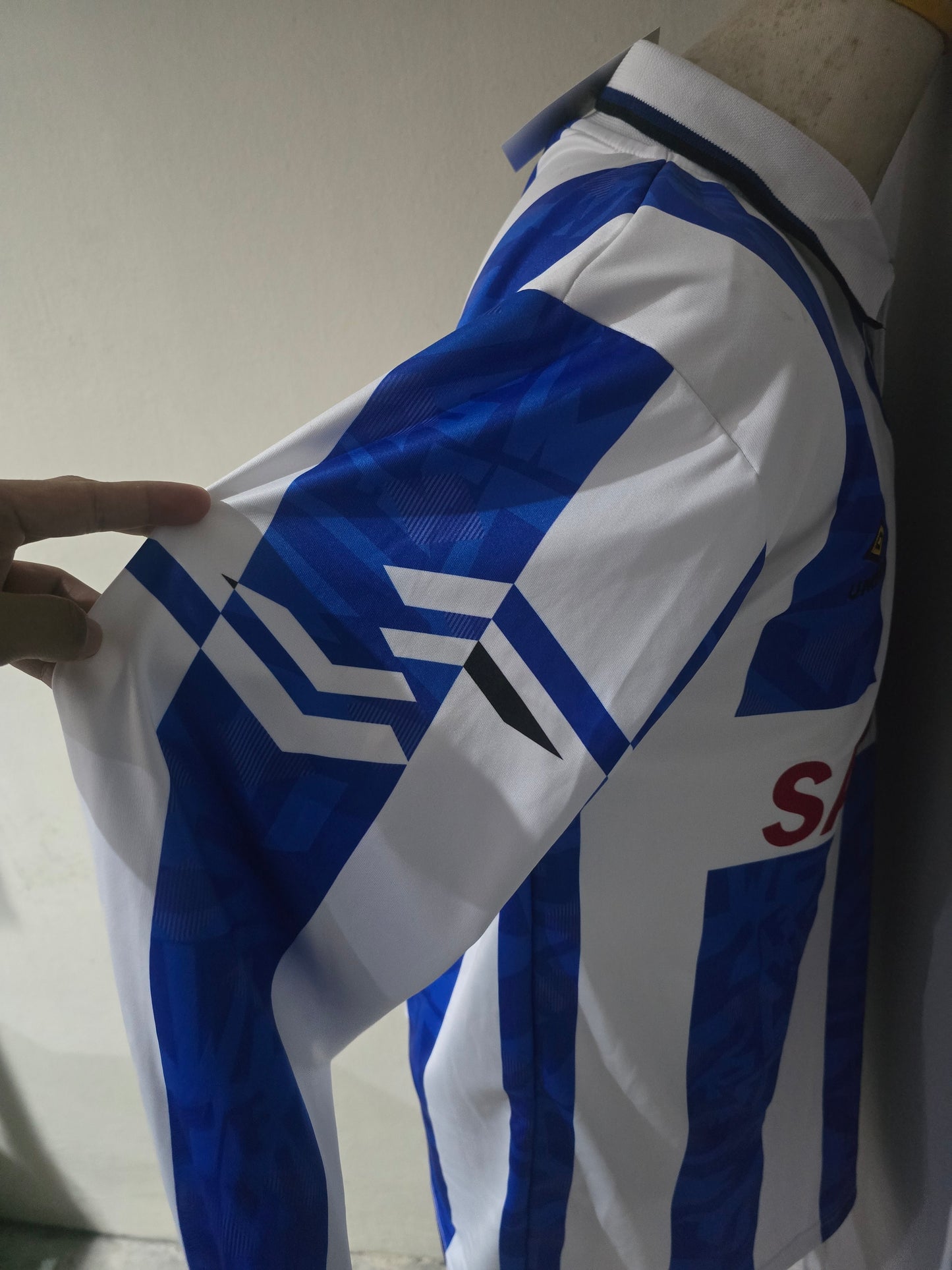 قميص نهائي كأس الاتحاد الإنجليزي لعام 1993 Sh3ffi3ld W3dn3sd4y بأكمام طويلة