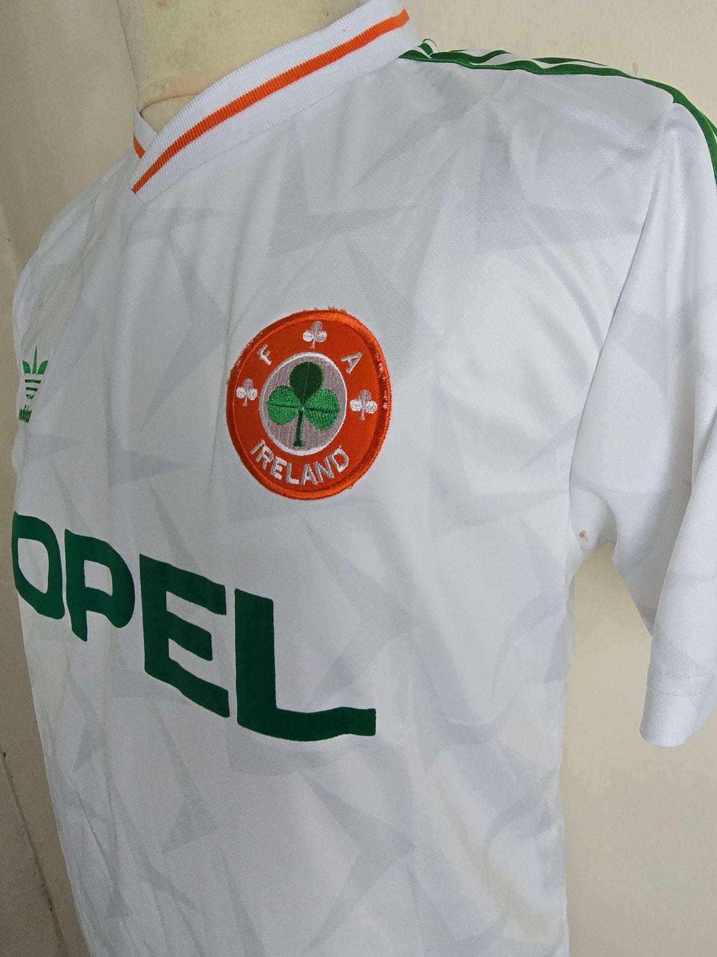 1990 Republic of Ireland Away Shirt