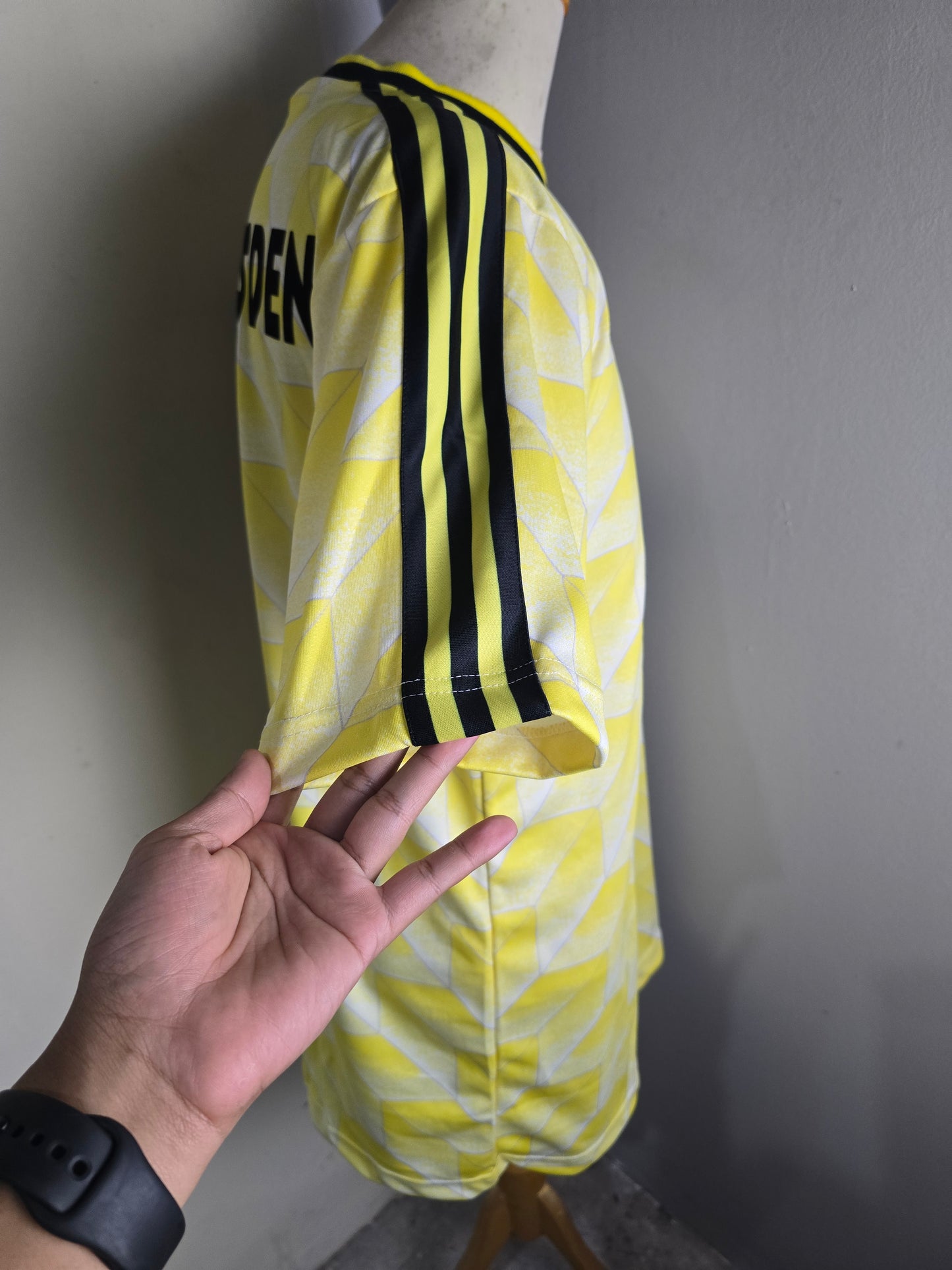 1988/89 Dynamo Dresden Shirt (#12)