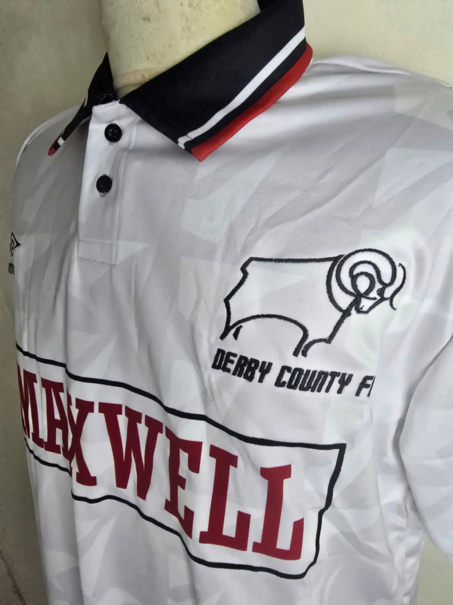 Camiseta local del Derby County 1989-91