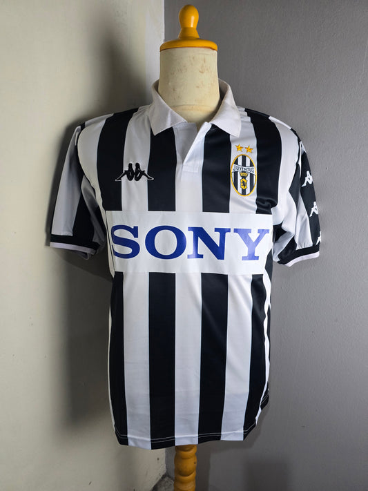 1999 Juventus Home Shirt