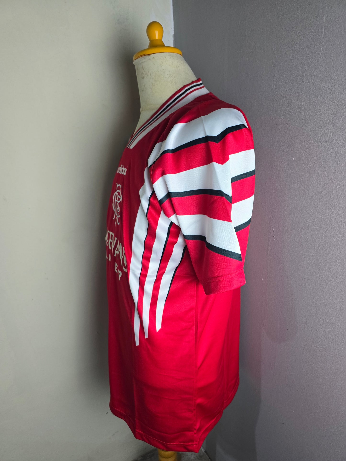 قميص جلاسكو رينجرز الأوروبي 1996/97