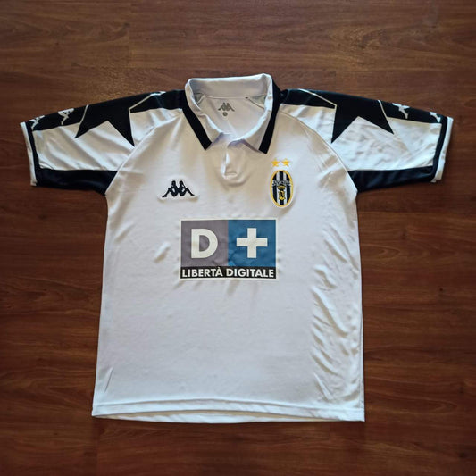 1998/99 Juventus Away Shirt