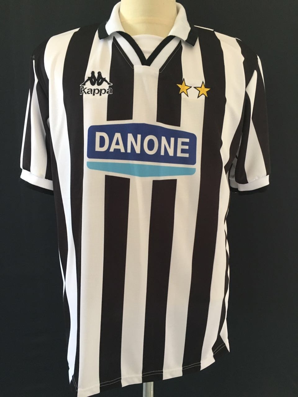 1994/95 Juventus Home Shirt (#10) - ClassicFootballJersey