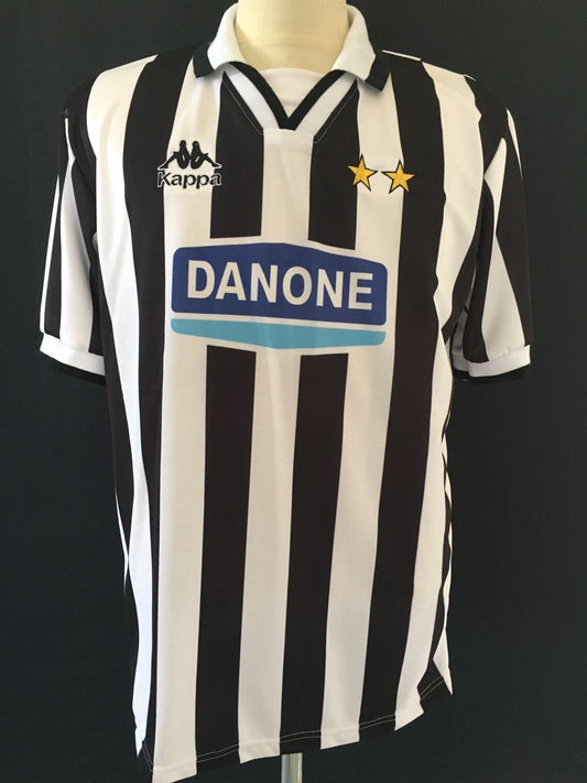 1994/95 Juventus Home Shirt (#10) - ClassicFootballJersey
