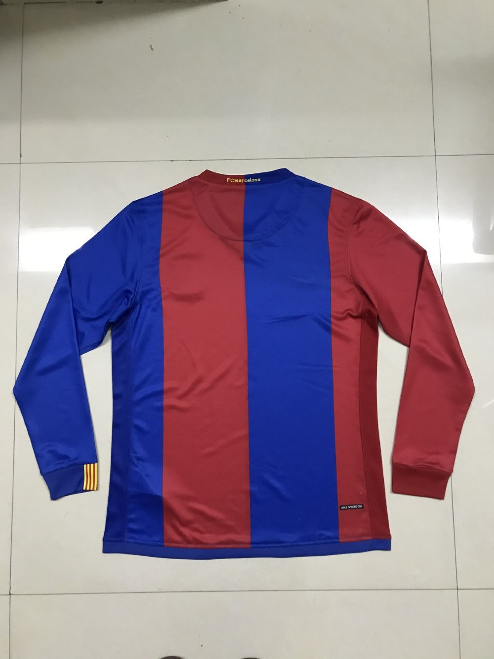 2006/07 Barcelona Home Shirt Long Sleeve