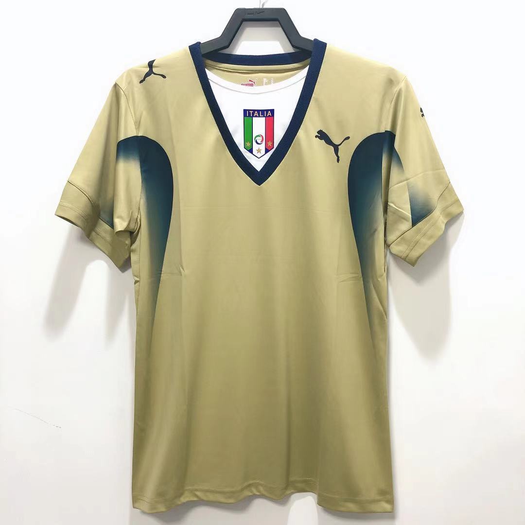 Italy Retro Jersey Goalkeeper Red Replica World Cup 2006