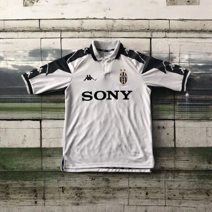1999/00 Juventus Away Shirt