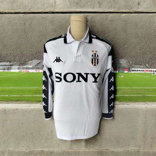 1999/00 Juventus Away Long Sleeve Shirt