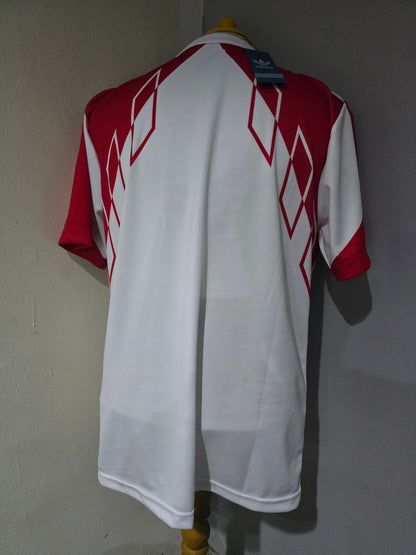 1990 UAE Home