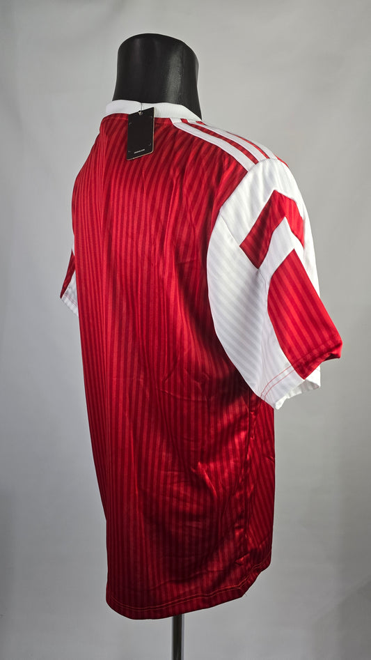 1990 Egypt Home