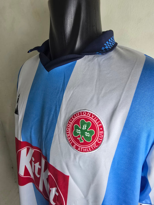 Camiseta de la tercera equipación del Cliftonville 1996/97