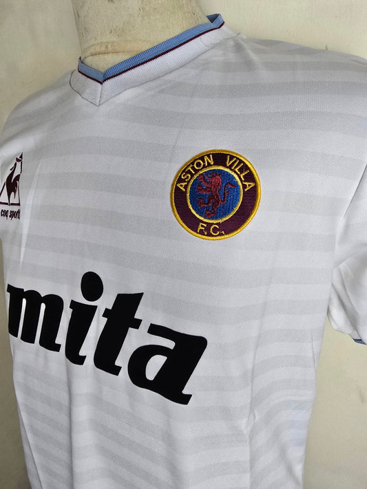 Camiseta de visitante del Aston Villa 1983/84