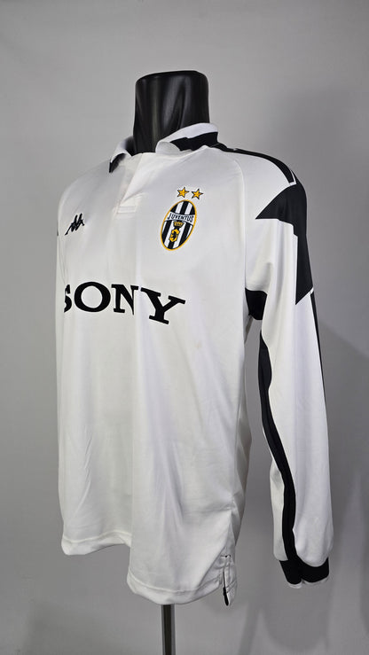 (Conte #8 + Patch) 1999/00 Juventus Away Long Sleeve Shirt