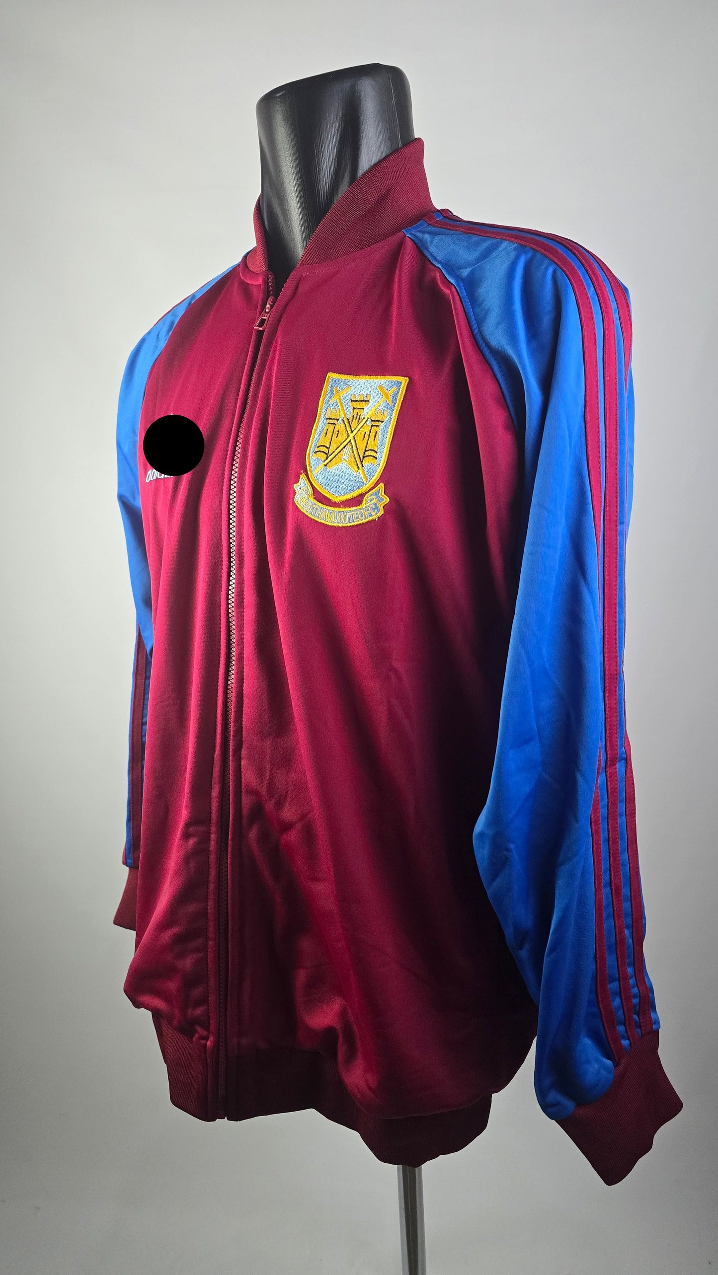 1980 West Ham Tracktop Home