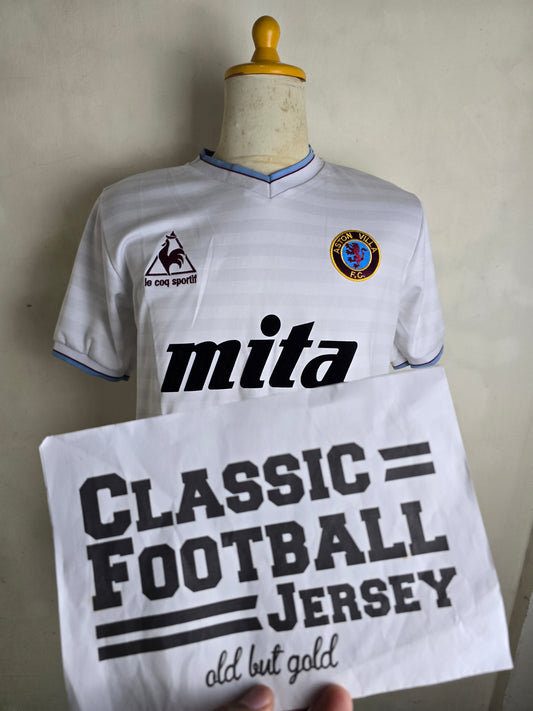 Camiseta de visitante del Aston Villa 1983/84