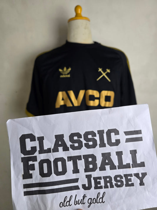Camiseta de edición especial W3st H4m Unit3d