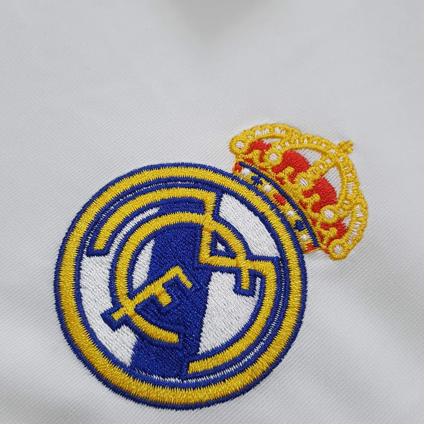 2005/06 Real Madrid Home Shirt - ClassicFootballJersey
