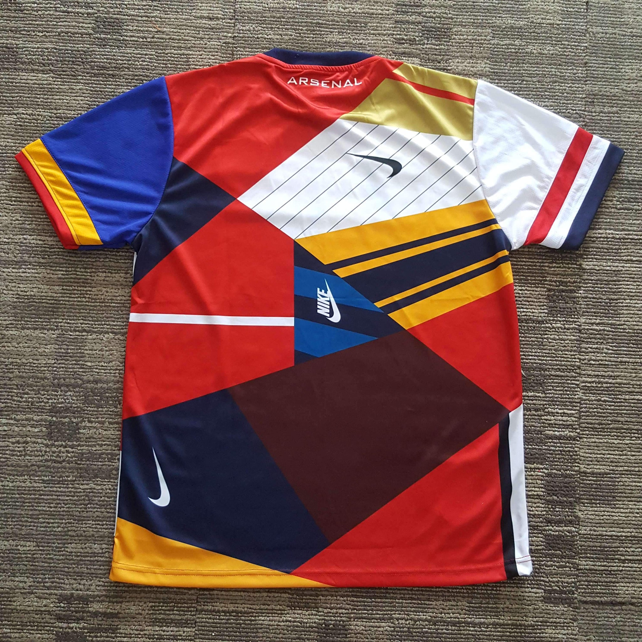 Inocente Lima Facilitar 10th Nike Arsenal Commemorative Shirt (1994-14) – ClassicFootballJersey
