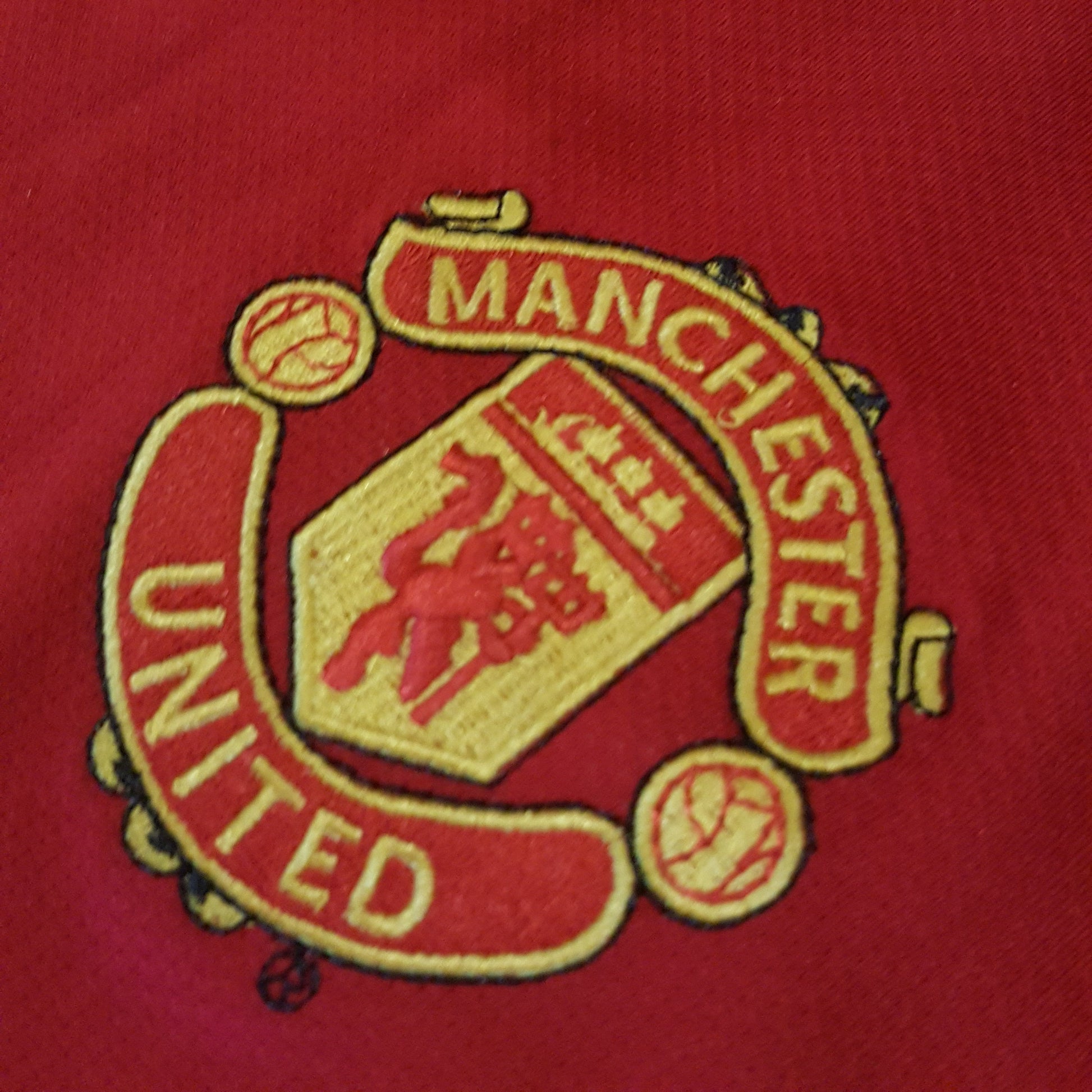 2005/06 Longsleeve Manchester United Home Shirt - ClassicFootballJersey