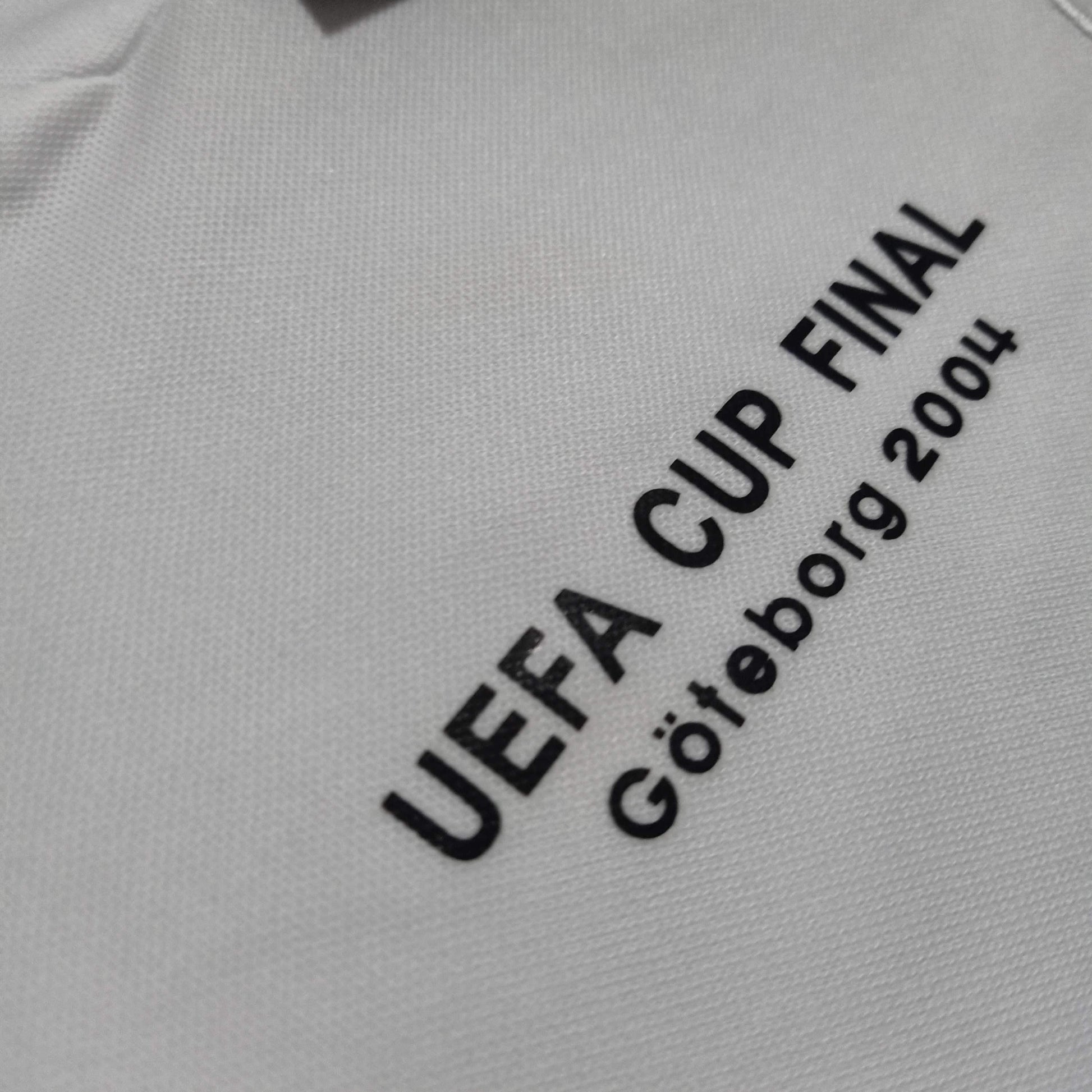 2003/04 Valencia Home Shirt - ClassicFootballJersey