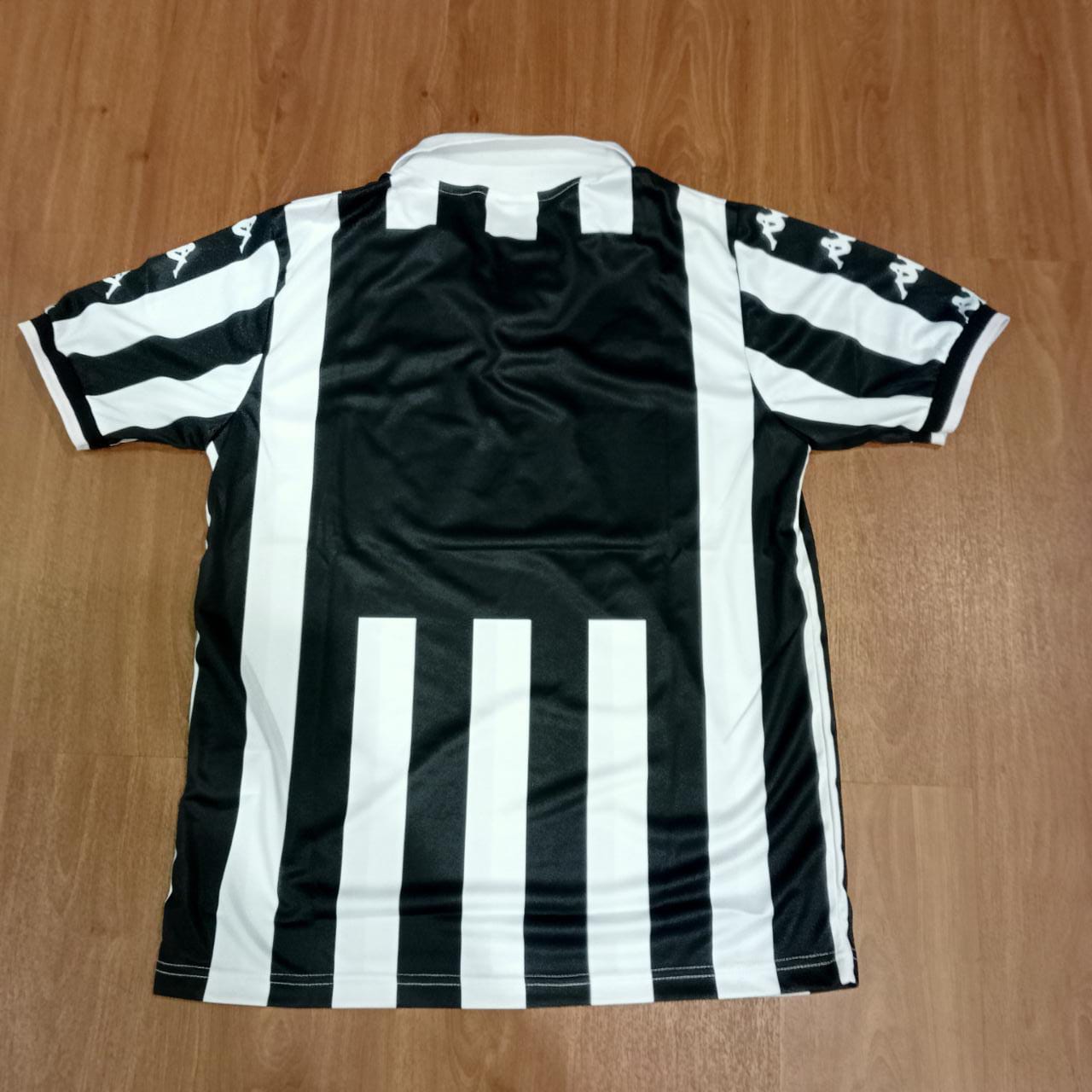 1999 Juventus Home Shirt